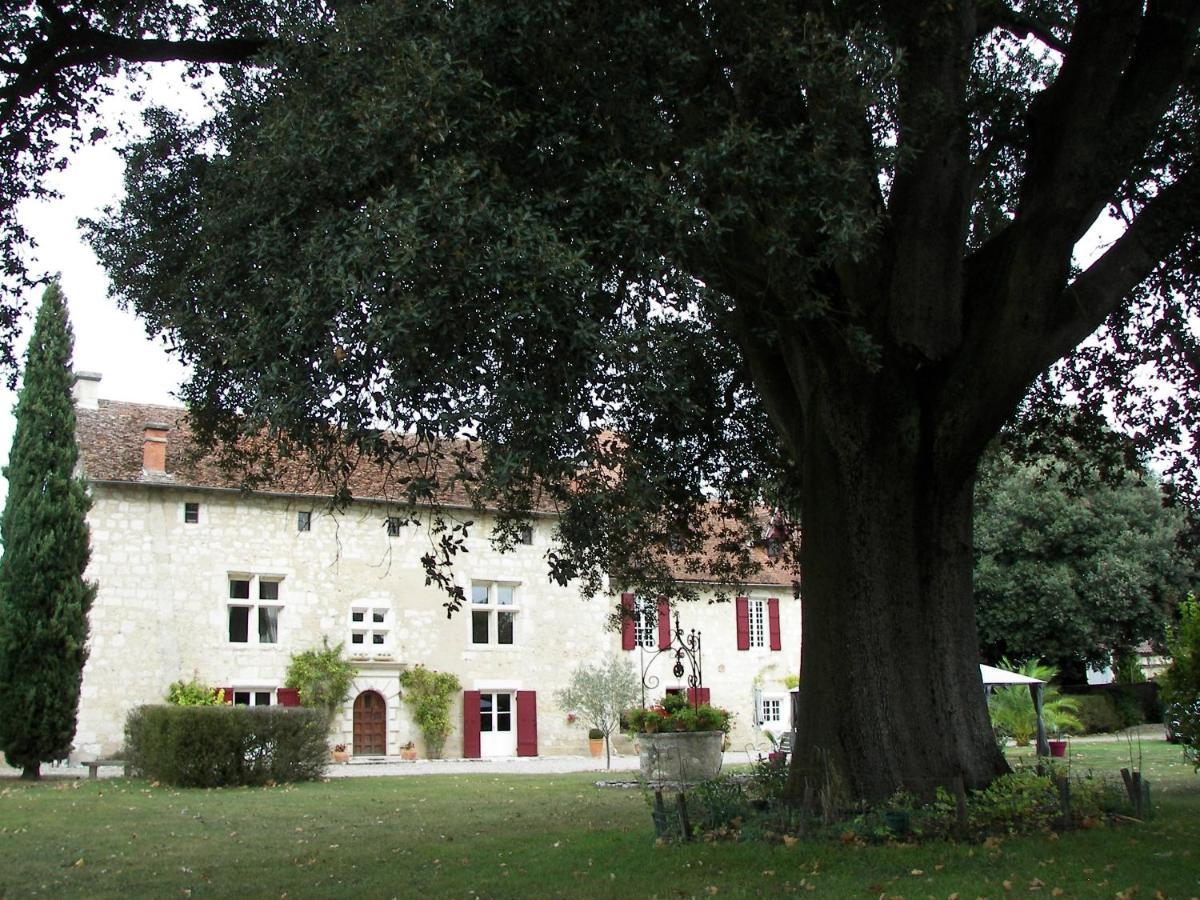 לינה וארוחת בוקר Saint-Jean-de-Thurac Domaine Du Noble מראה חיצוני תמונה